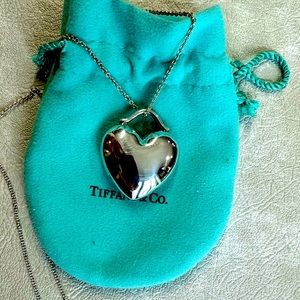 Authentic Tiffany & Co. large puffed pendant and necklace
